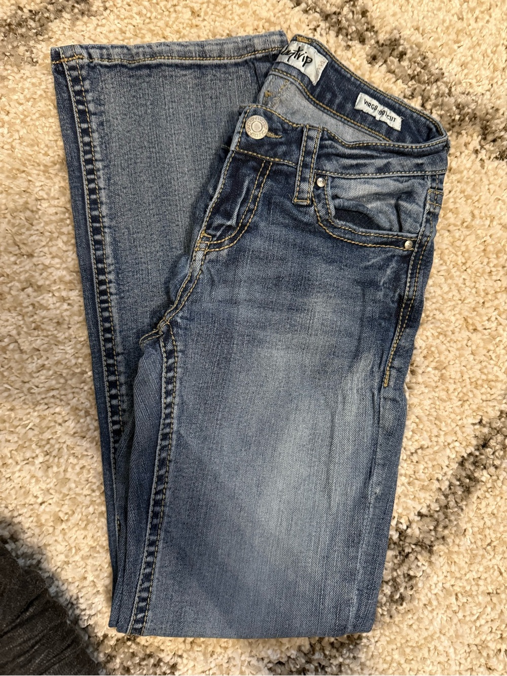 Daytrip Women's Boot Cut Jeans - Faded Blue